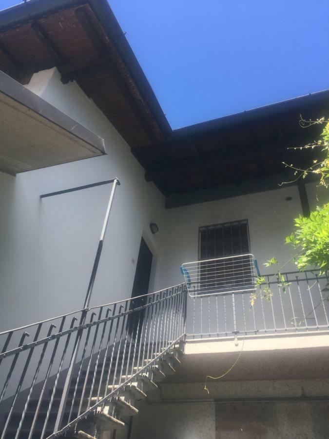 Delizioso Appartamento In Corte Vittuone Kültér fotó